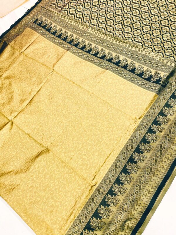 Cream Saree for Wedding Festival