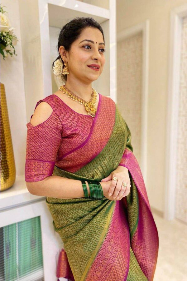 Stylish Wedding Banarasi Green Saree