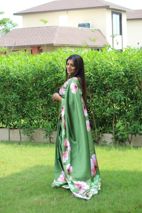 Green Saree With Printed Border