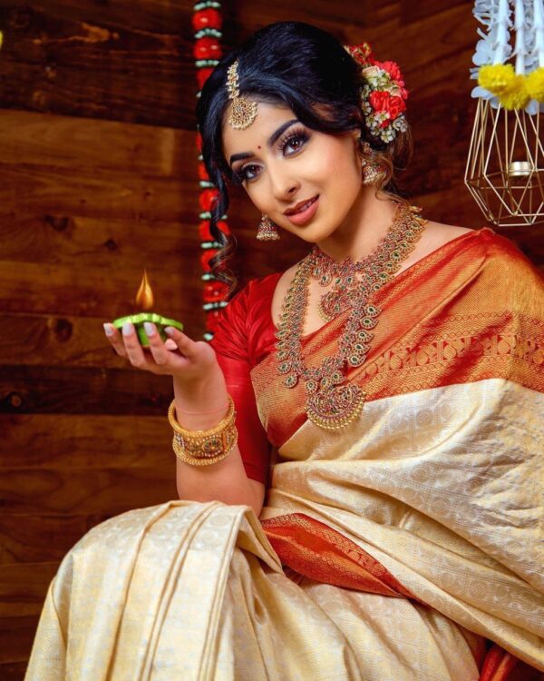 Banarasi Red Border White Saree