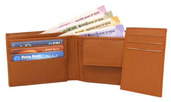 Mens wallet with coin pocket UK