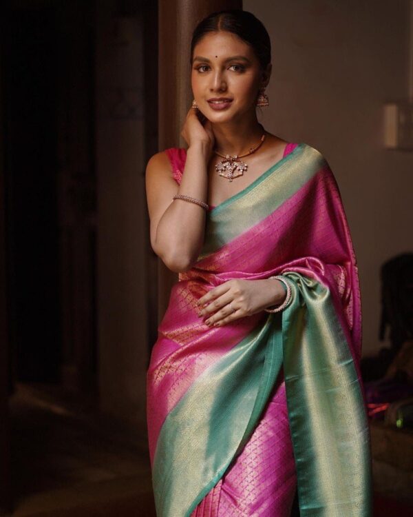Latest Fashion Banarasi Pink Saree