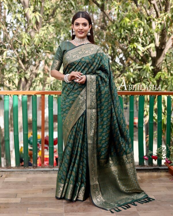 Traditional Silk Badhani Green Saree