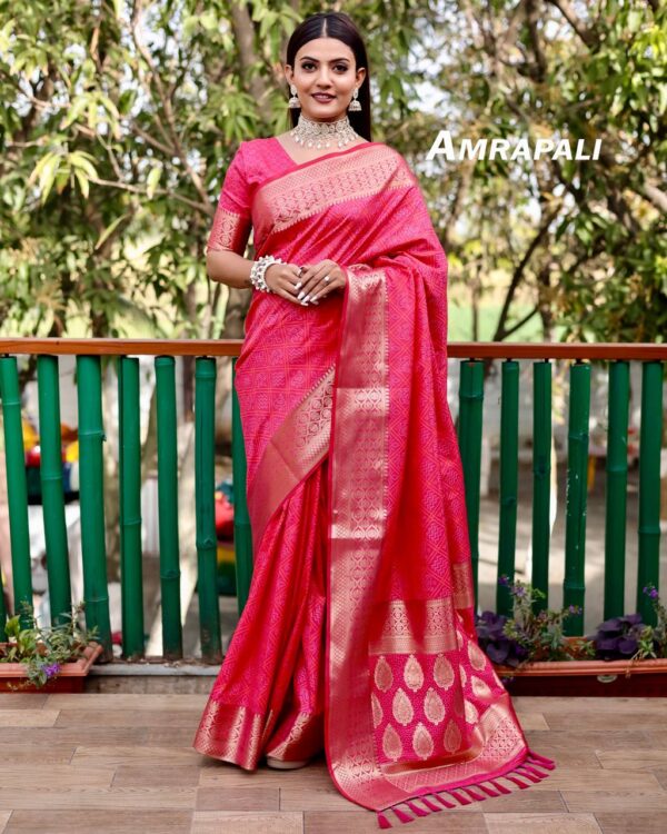 Beautiful Border Silk Bandhani Pink Saree