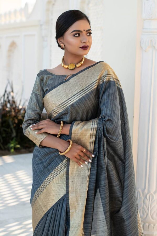 Latest Fashion Grey Saree in Cotton Silk