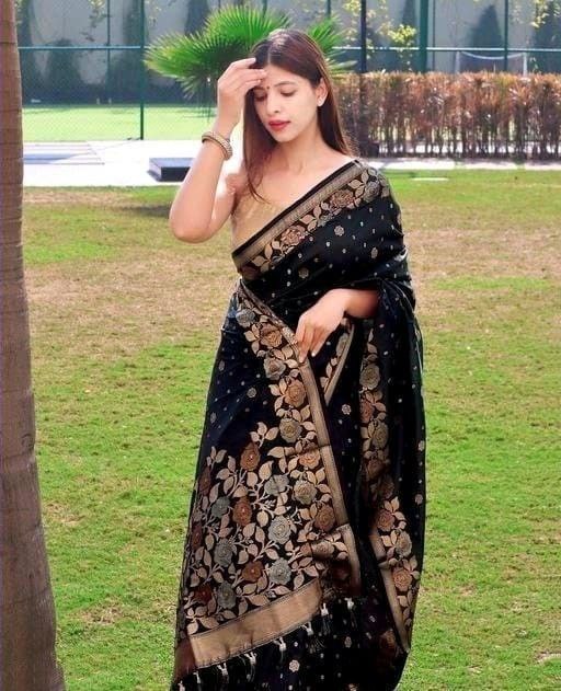 Black Saree