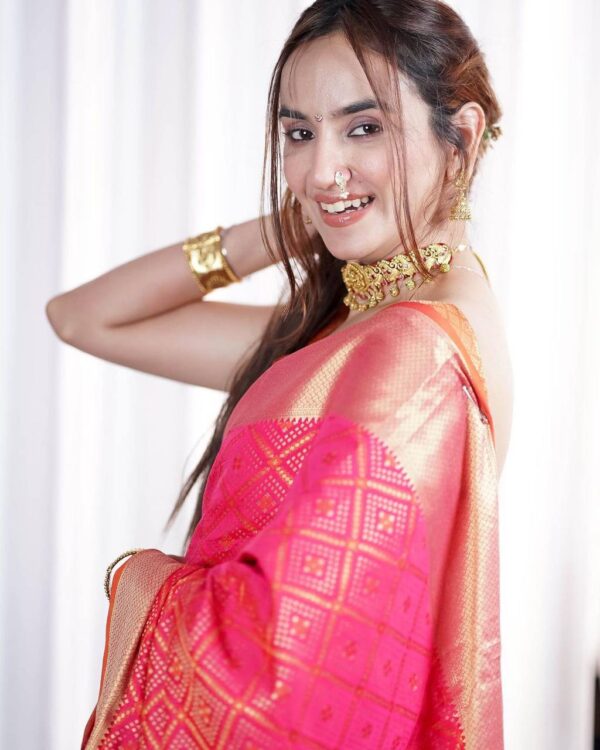 Traditional Wedding Banarasi Pink Saree