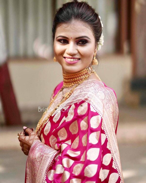Women Wedding Online Red Saree