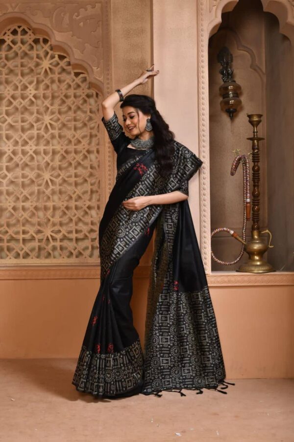 Black Saree For Wedding Function Wear
