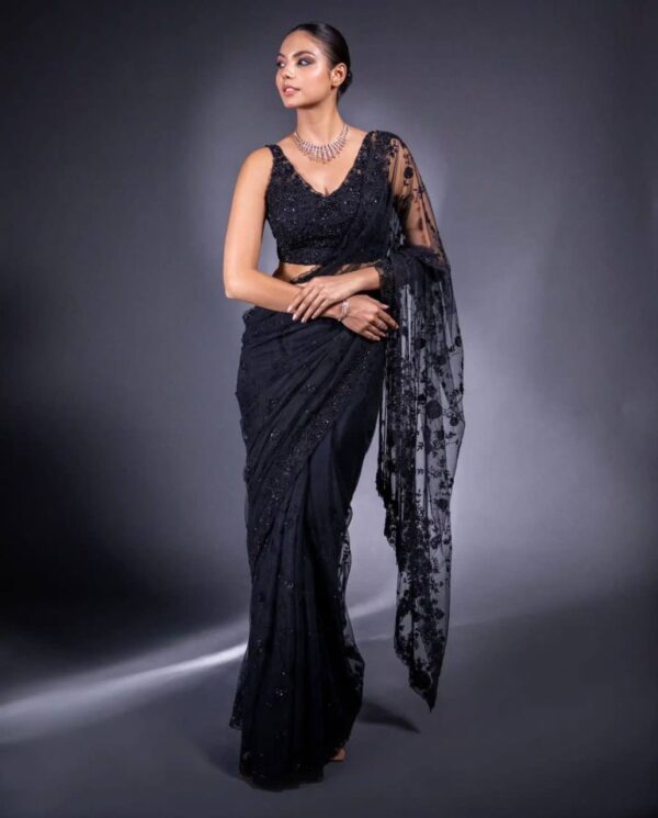 Thread Work Party Black Saree in Net