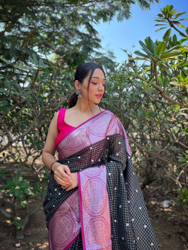 Black Saree