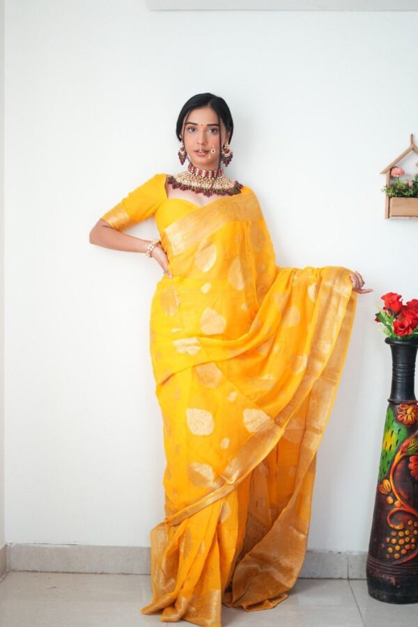 Ready To Wear Stylish Online Saree