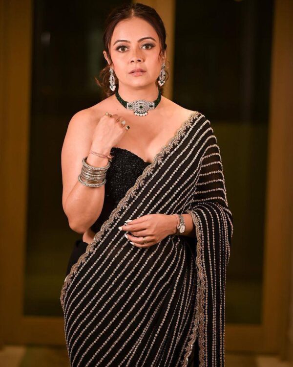 Black Saree