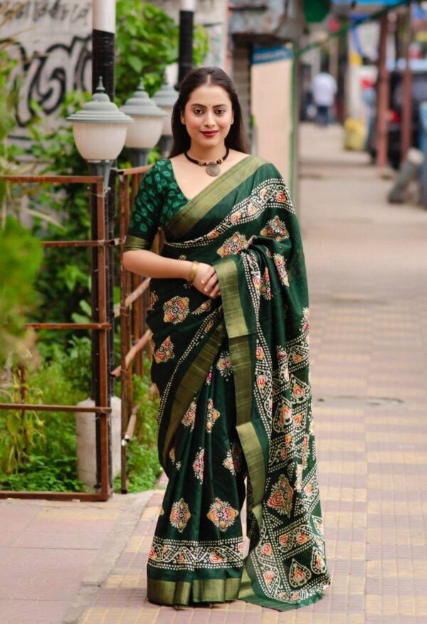 Traditional Batil Design Silk Green Saree