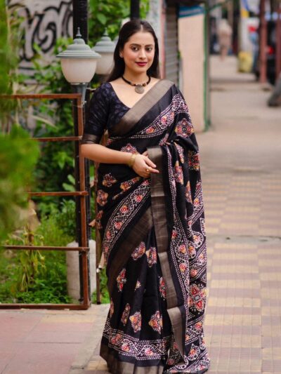 Traditional Design Women Wear Black Saree