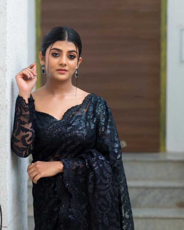 Black Saree