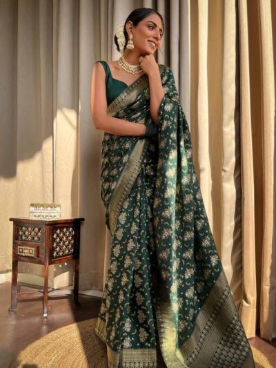 Traditional Green Saree in Silk Pakistani