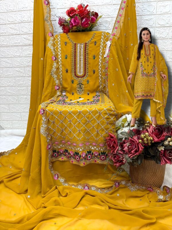 Pakistani Salwar Suit