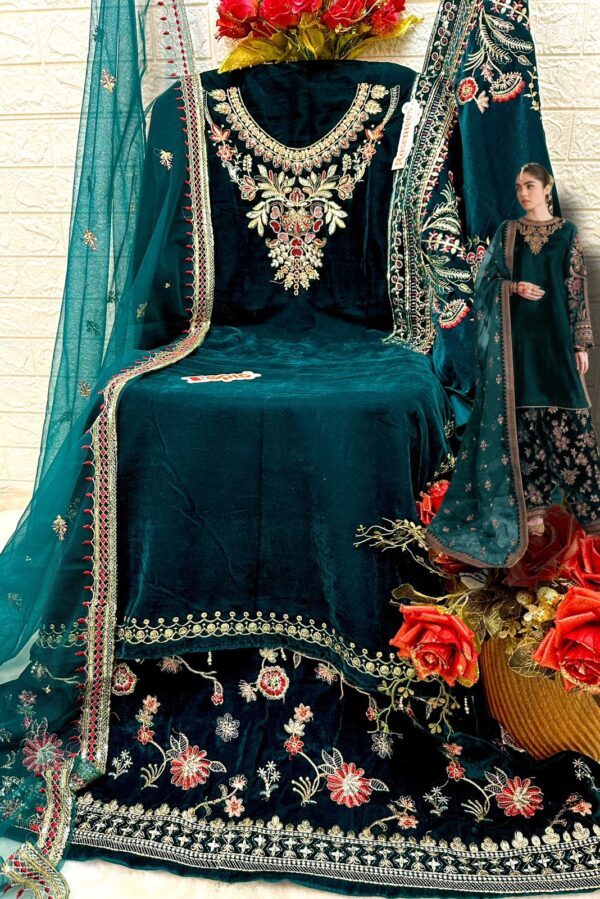 Pakistani Salwar Suit