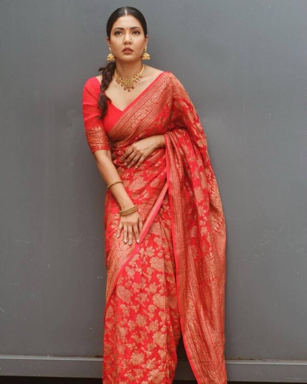 Women's Silk Red Saree For Wedding